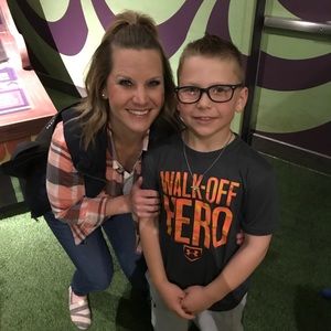 Meet your Posher, Christy